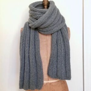 The Ultimate Plush 100 % Pure Cashmere Scarf